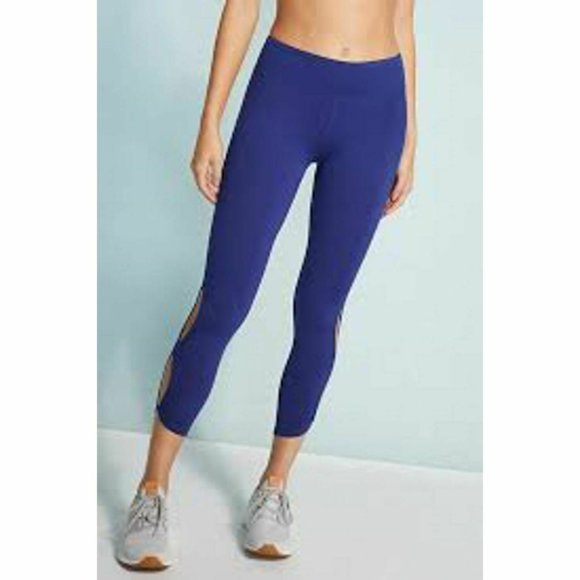 NEW! FP MOVEMENT infinity leggings - Picture 3 of 11